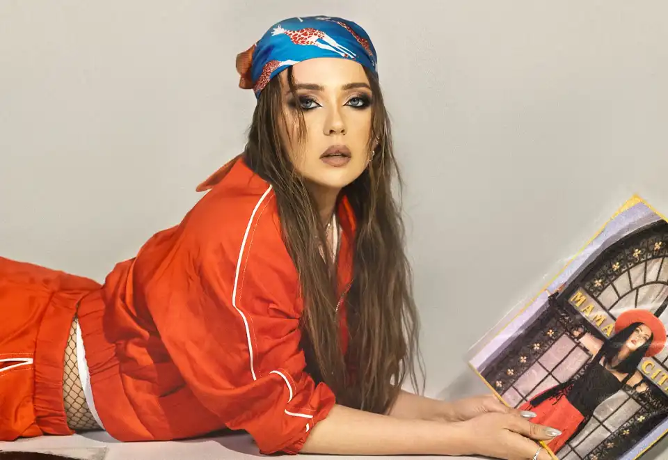 Anna Vee Turns Up the Latin Fire in ‘Mamacita (Freaky Bonita)